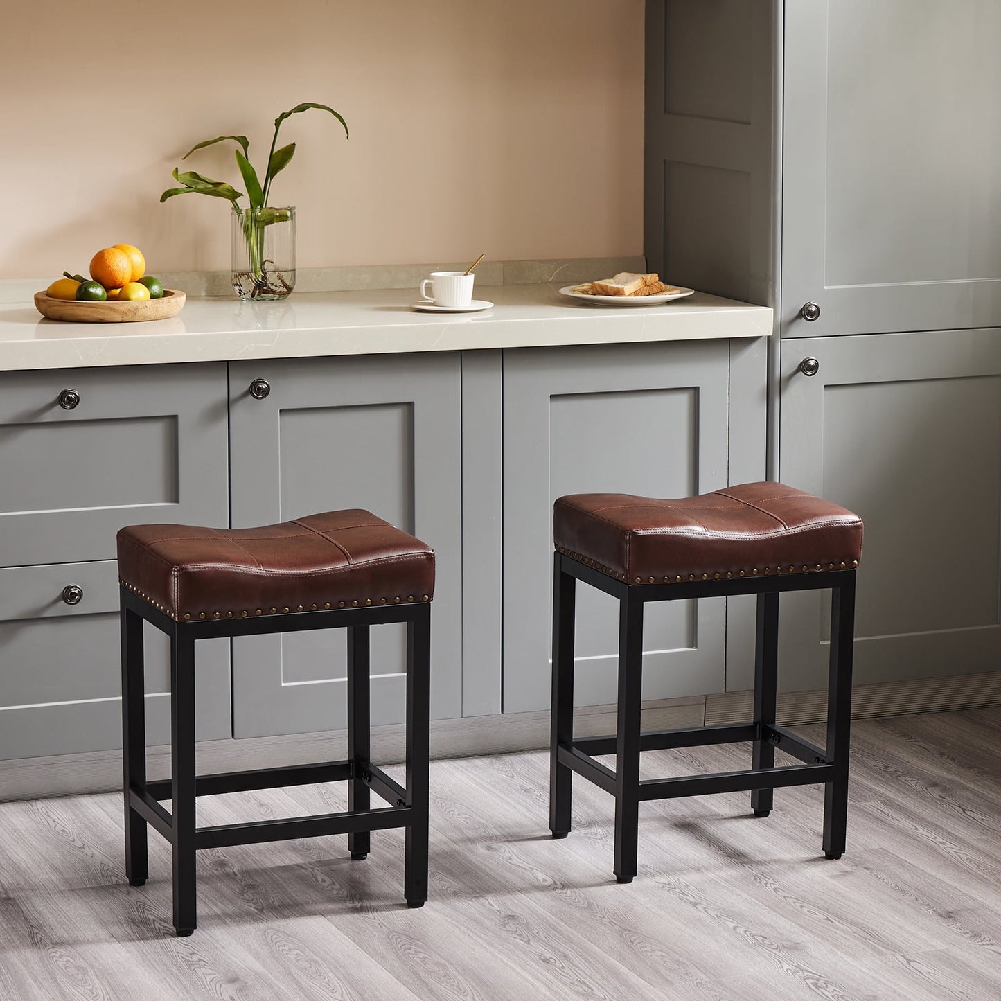 MAYEERTY Bar Stools Set of 2, Modern Counter Height, Kitchen Barstools with Metal Base, PU Leather Saddle Seats for Kitchen Island, Brown