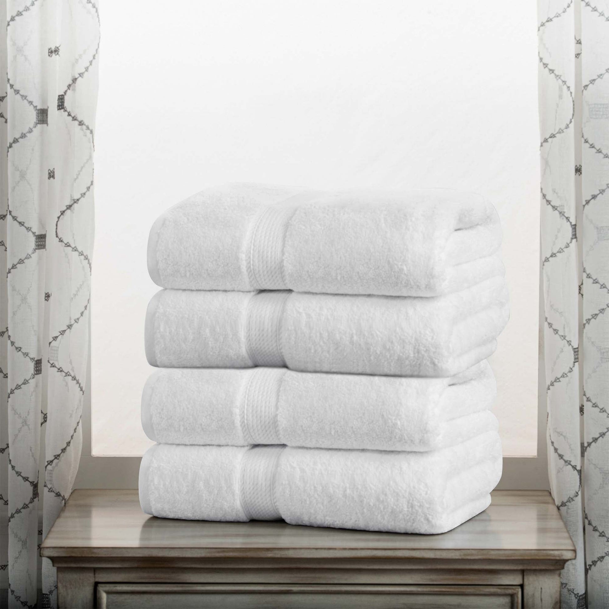 Superior 800 GSM Egyptian Cotton Heavyweight Bath Towel Set of 4, White