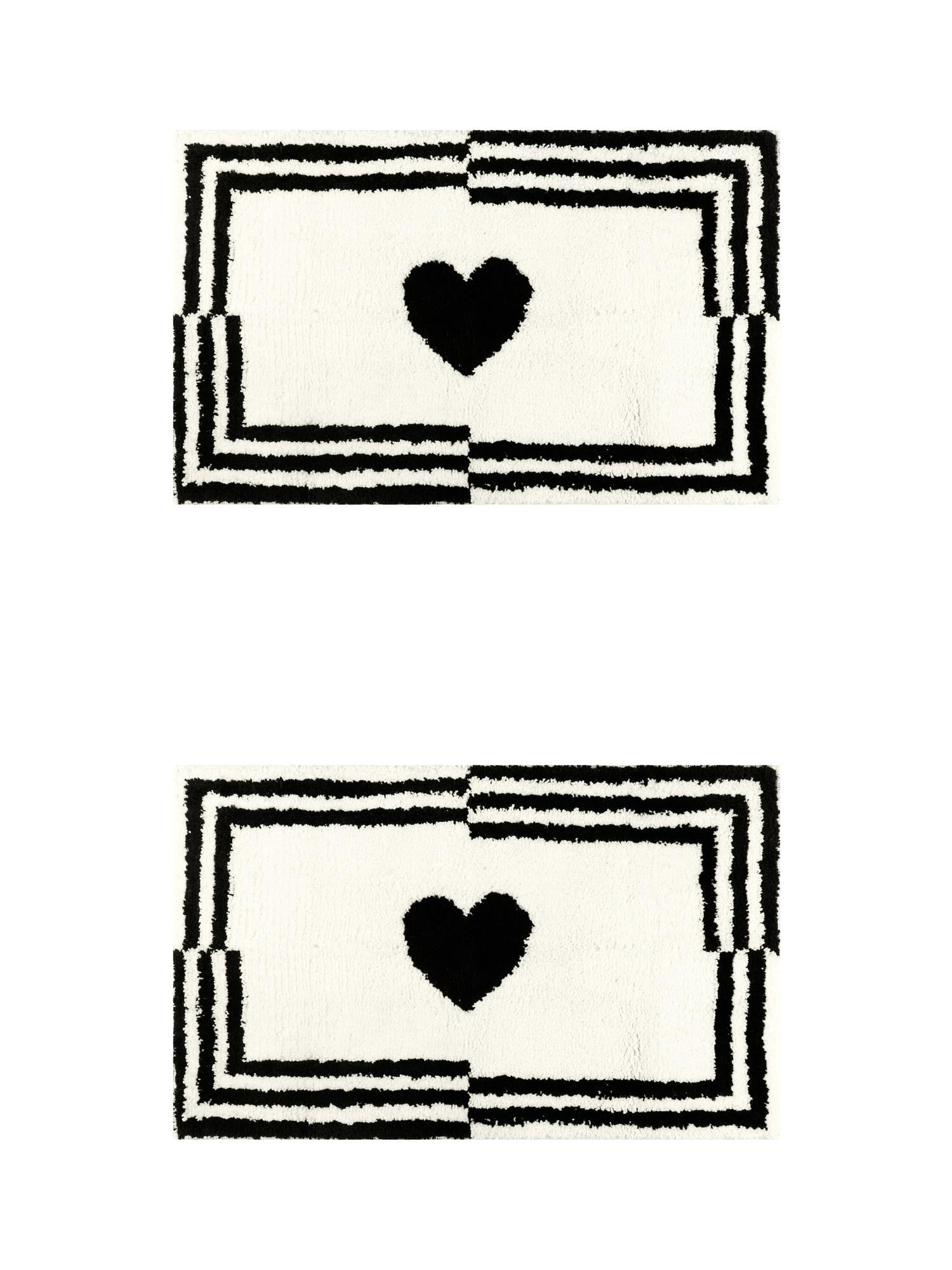 Unique Bargains 2 Pcs Cute Heart Pattern Bath Rugs Soft Absorbent Non-Slip Bath Mats Beige 16" x 24"